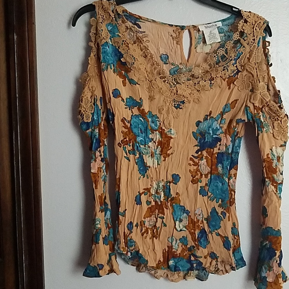 Blouse floral prints long sleeve